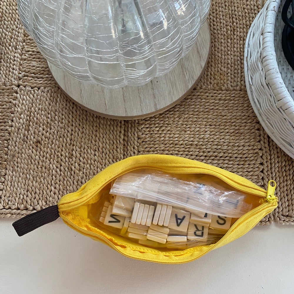 Bananagrams Game - Picture 8 of 11